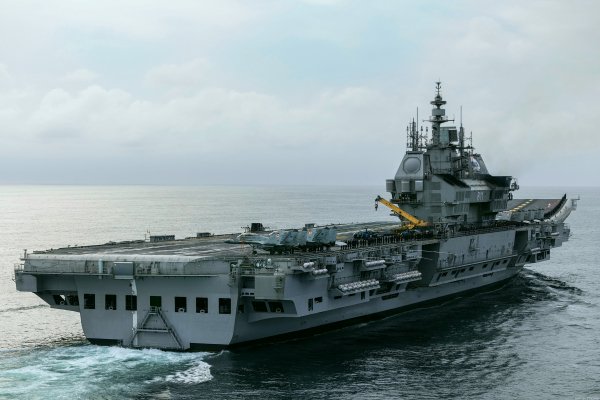 IMG viter59 INS Vikrant R11 2025