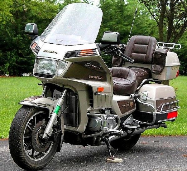 HONDA GOLDWING GL1200 ASPENCADE (1985г.)
