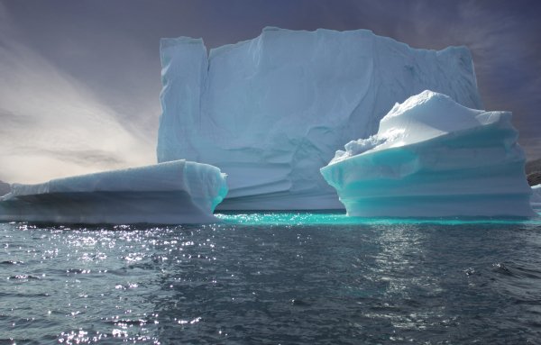Nature-iceberg-sea-ice