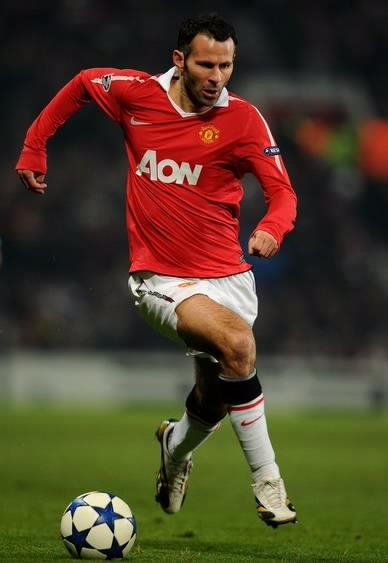Ryan Giggs -MANCHESTER UNITED-