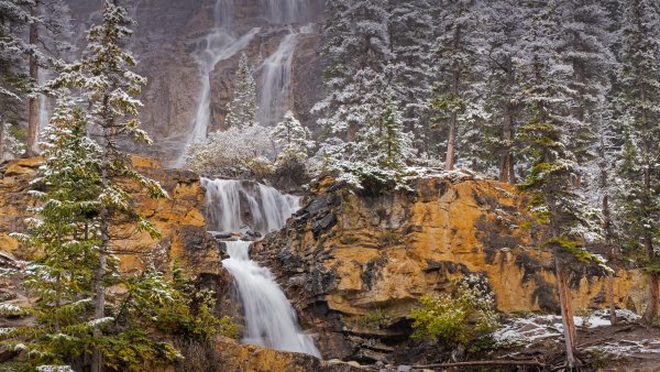 Водопад Тэнгл-Крик Джаспер Tangle Creek Falls UHD обои 4К