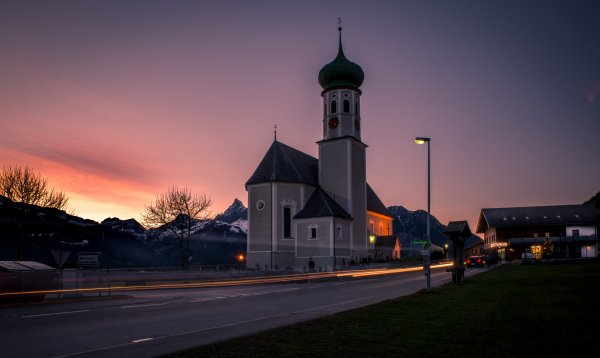 avtriia-austria-ulitsa-tserkov