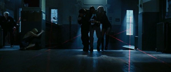 Нападение на 13-й участок (2005)