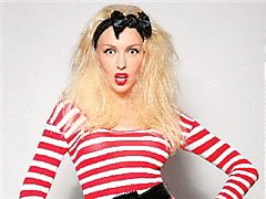 Оля Полякова