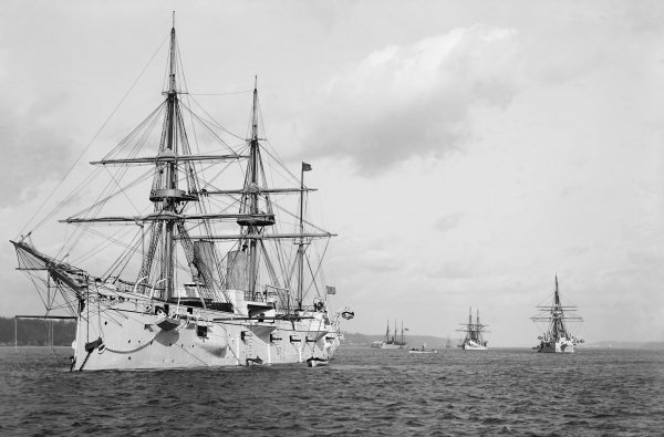 IMG uss chicago viter59