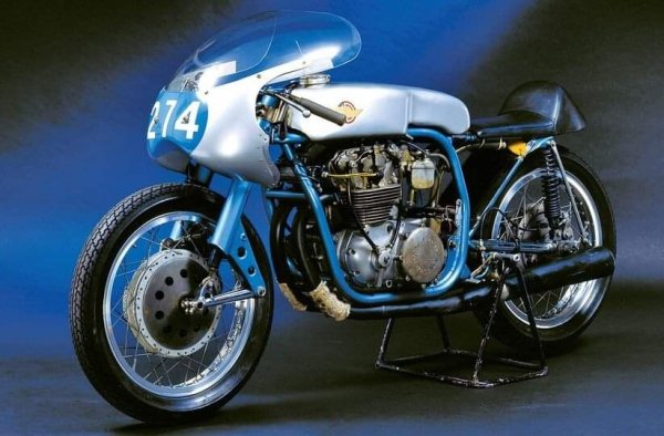 DUCATI 350 BICILINDRICA DESMO (1960г.)