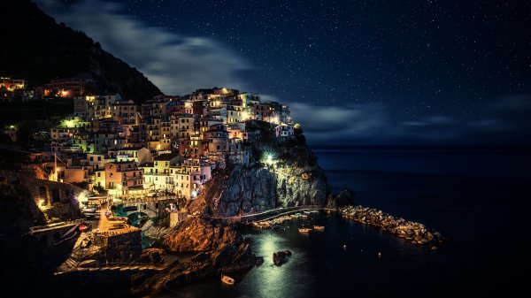 manarola night italy 4k