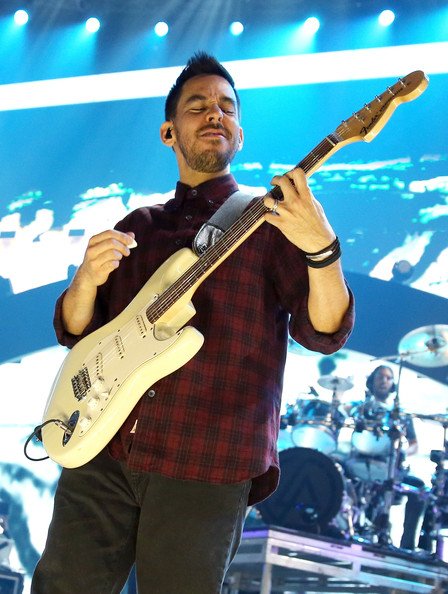 MikeShinoda2012iHeartRadioMusicFestivall