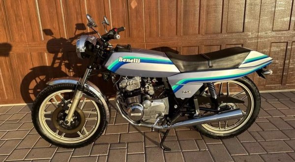 BENELLI 250 FOUR (1980г.)