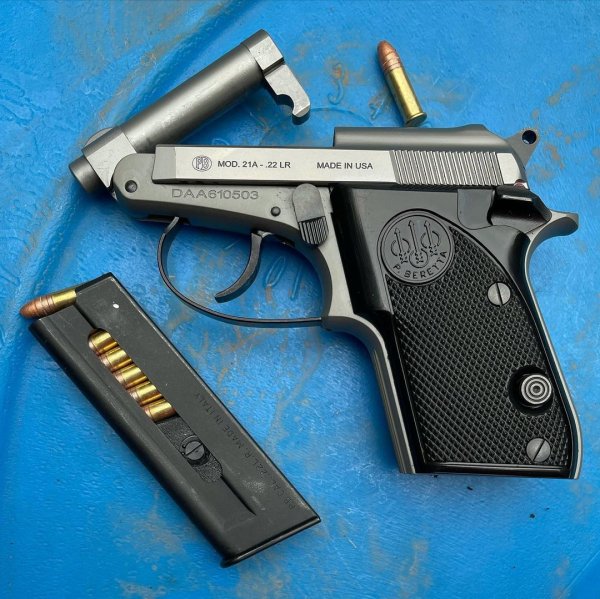 BERETTA 21A BOBCAT