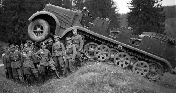 8 ton Zugkraftwagen SdKfz 7