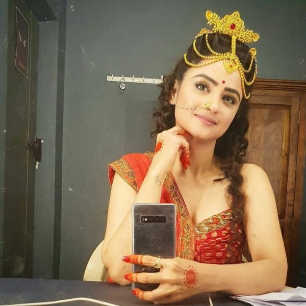 madirakshi gallery 1640430765731