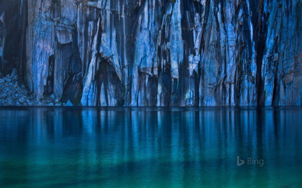 Bing Fan Favorites II precipice lake