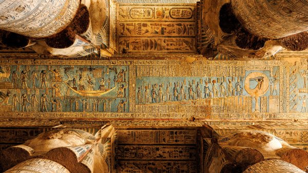 DenderaTemple ROW1565970744 UHD