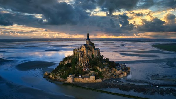 MtStMichel ROW4006796643 UHD
