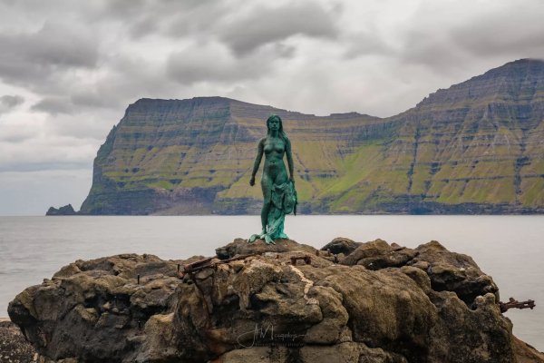Seal-Woman