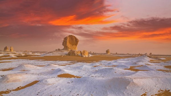 Chalk Rock Меловая скала Белая пустыня UHD Обои 8К