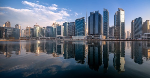 Bay-Skyline-Emirates-UAE-Dubai-Houses-Skyscrapers