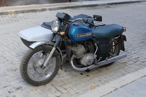 Oldtimer moto bike IZH Jupiter 350cc twin in Havana Cuba
