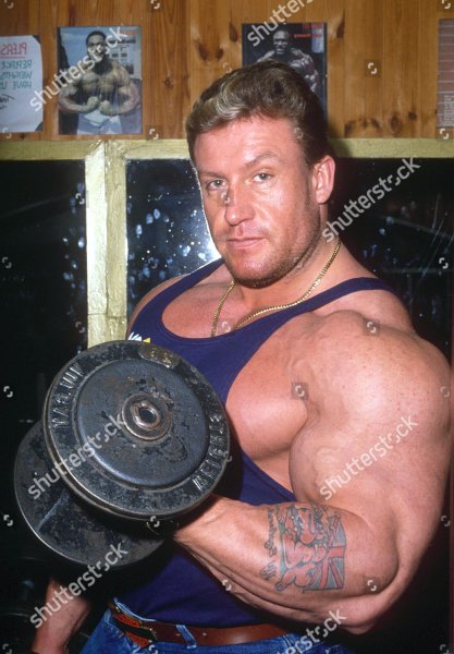 Shutterstock 219640a