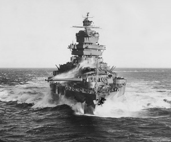 IMG linkor uss idaho viter59