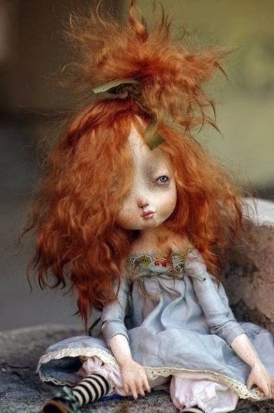 Emo dolly