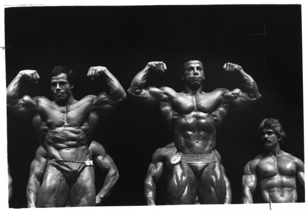 Mr-Olympia-Vintage-Original-Hand-Made-BW-8X10 8