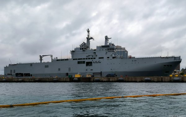 IMG viter59 Dixmude L9015
