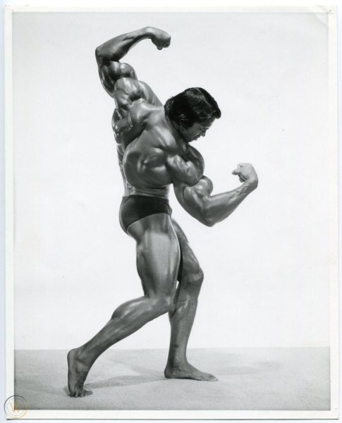 Vintage-arnold-schwarzenegger-stamped 1 67aaed158fb1de5a9ea2