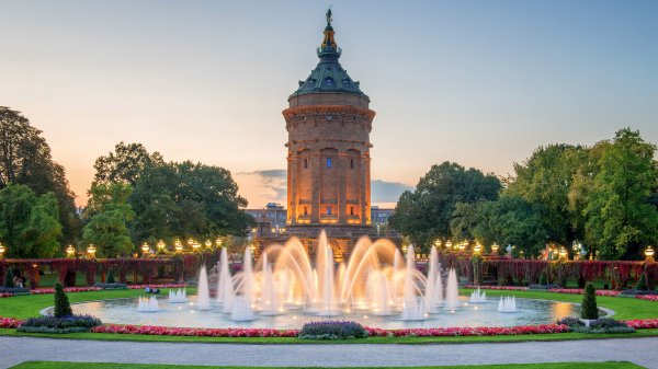Mannheim ROW0375839889 UHD