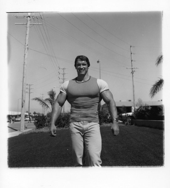Arnold-Schwarzenegger-Iconic-Original-8X10-BW-Print