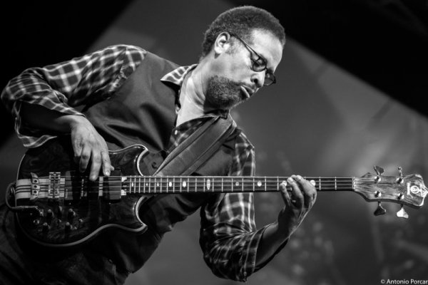 STANLEY CLARKE - CARRIBA