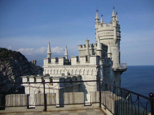 Ласточкино гнездо - panoramio (2)