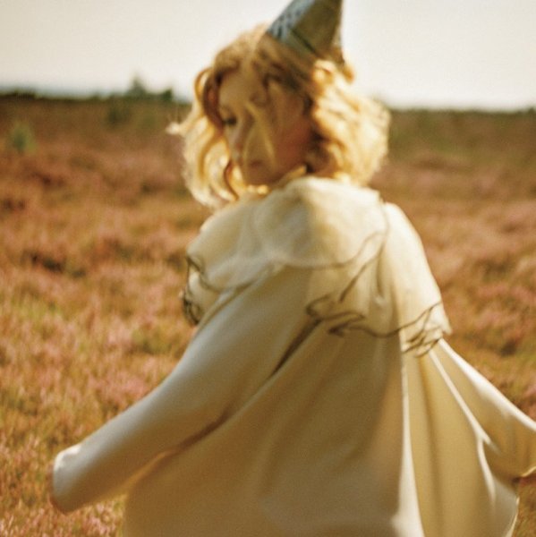 Goldfrapp - Annabel @