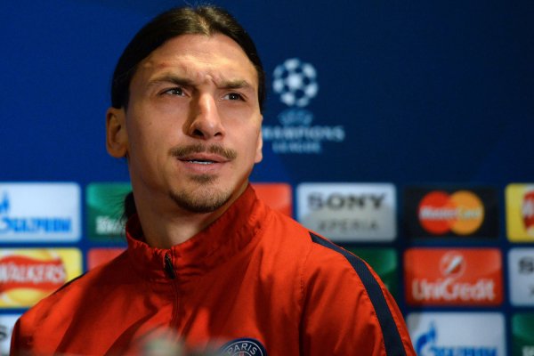 2yxa ru zlatan ibrahimovic Manchester United 9