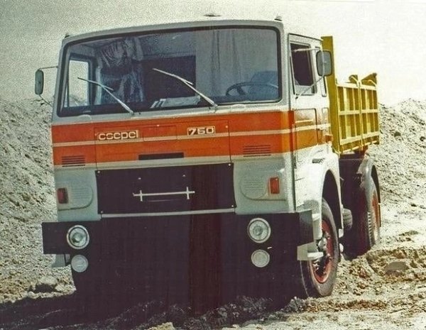 CSEPEL 750