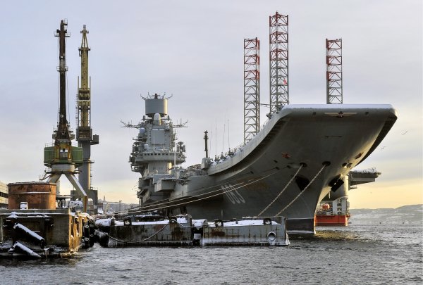 admiral-kuznetsov-avianesushchii-kreiser