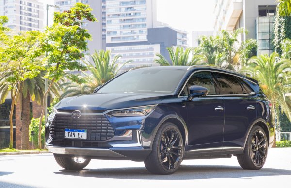 BYD TAN EV (2022г.)