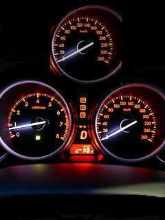 Audi a8.neon-спидометр тахометр