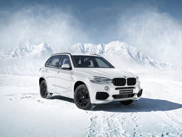 f21c80d7-2019-bmw-x5-white-black-limited-edition-japan-1