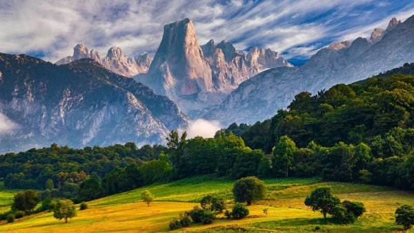 Pikus-de-evropa-asturiia-ispaniia-gora-narankho-de-bulnes
