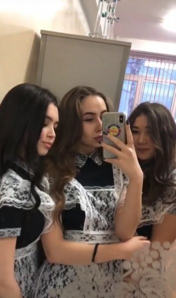 Подружки)