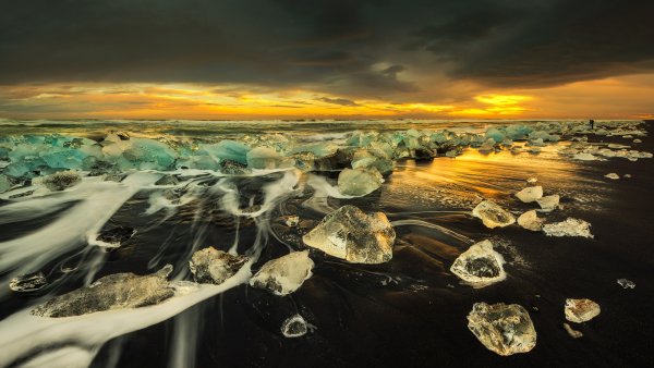 islandiia-pliazh-liod-fotograf-svet