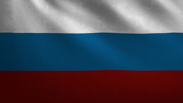 flag-rossiia-flag-rossii-razvevaiushchiisia