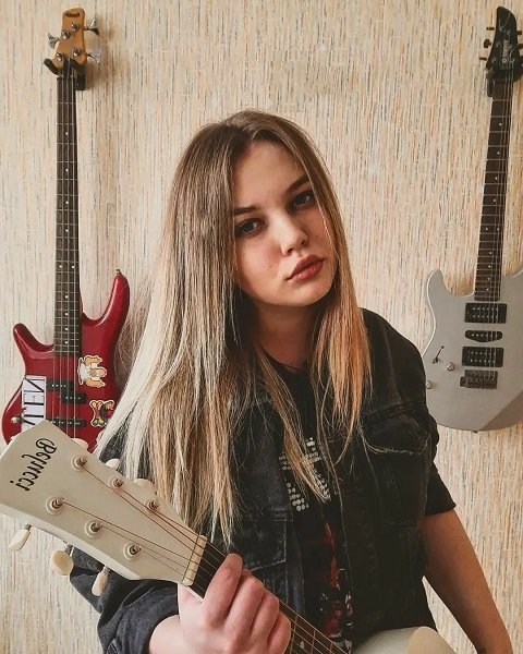 Lustova - Крузак.mp3