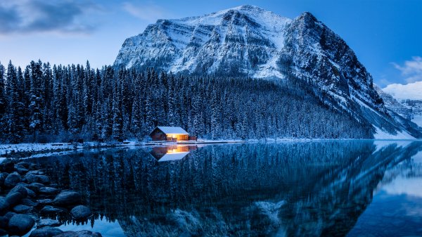 LakeLouise ROW5223454467 UHD