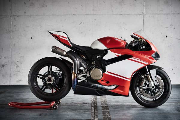 Ducati-1299-superleggera-baik-mototsikl-1