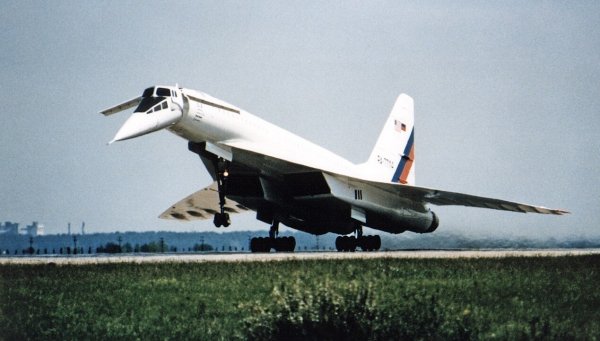 ТУ-144
