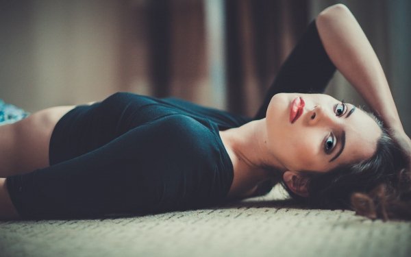 Beautiful girls wallpapers# (157)