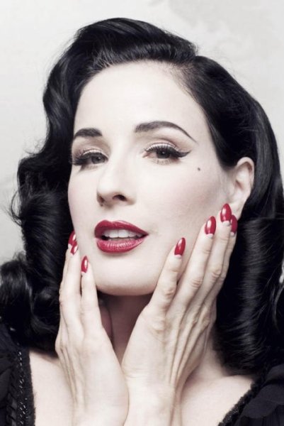 Dita Von Teese (13)